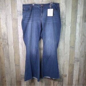 C Denim 1946 Flare Hi RiseSize 22W Raw Hem Blue Jeans Sits At The Waist